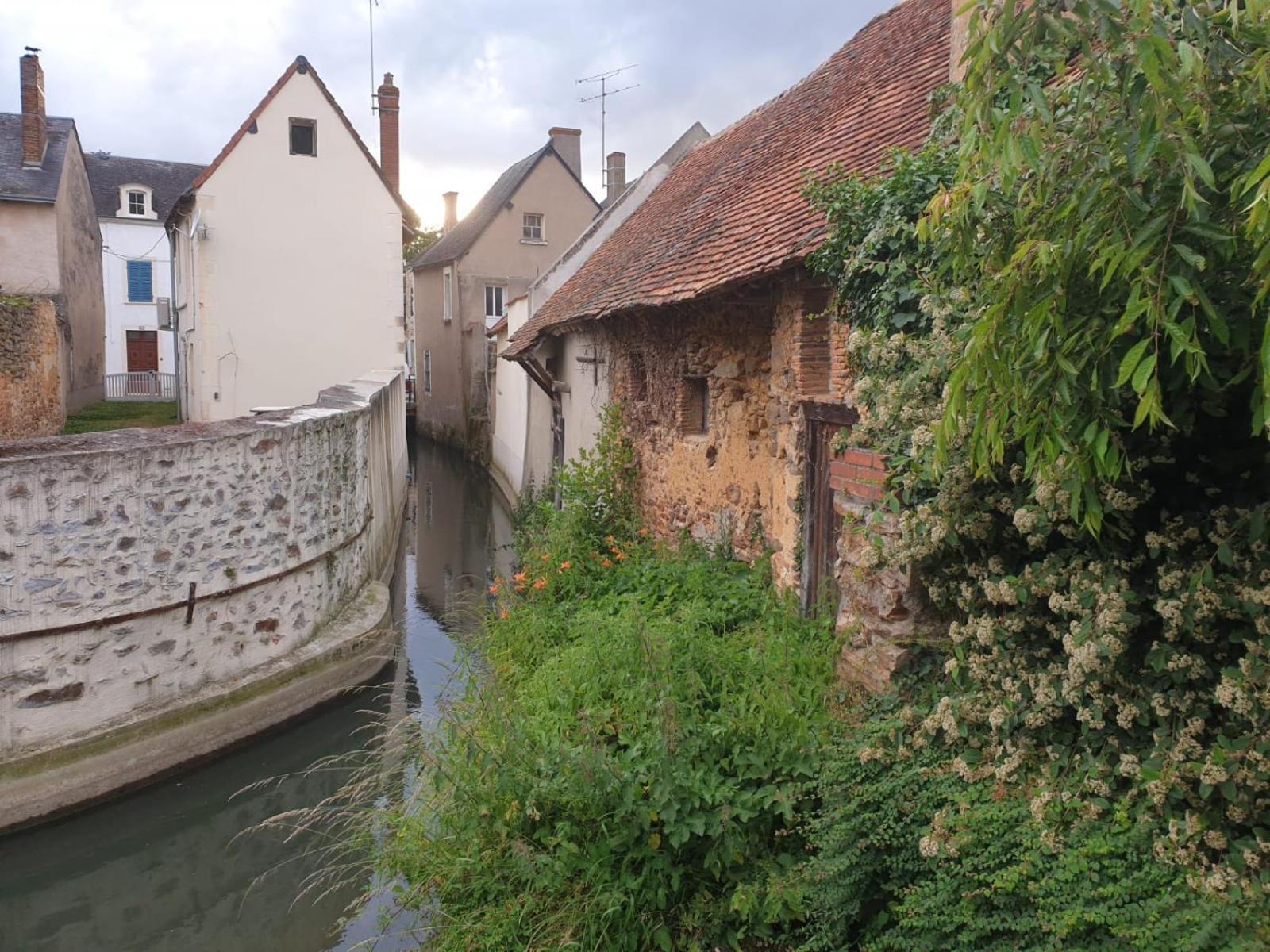 La Maison Au Bord De L'Eau Gracay Экстерьер фото